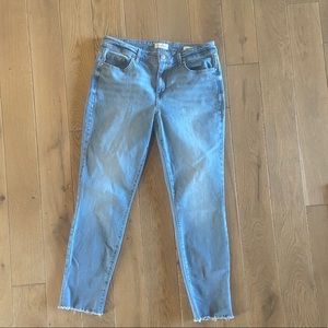 Jessica Simpson Relaxed Skinny Crop Jean 8/29